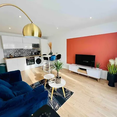: Cocon Moderne Et Chaleureux A 5mn Du Centre Apartament *