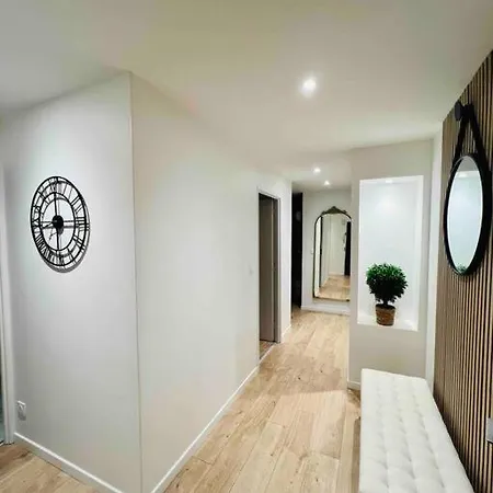 : Cocon Moderne Et Chaleureux A 5mn Du Centre Apartament Caen